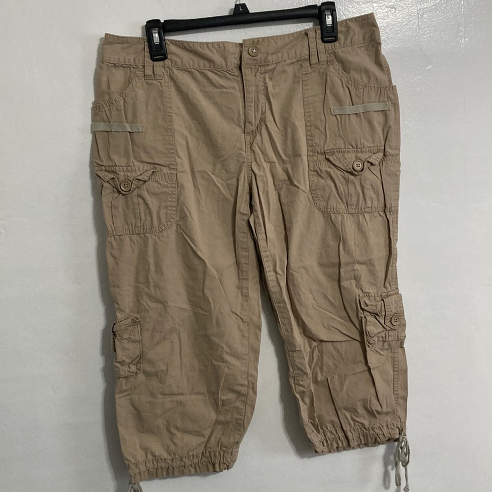 Piper & blue cargo utility Capri pants size 13